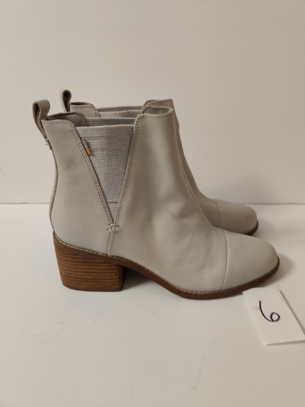 TOMS Deia Ankle Bootie Gray